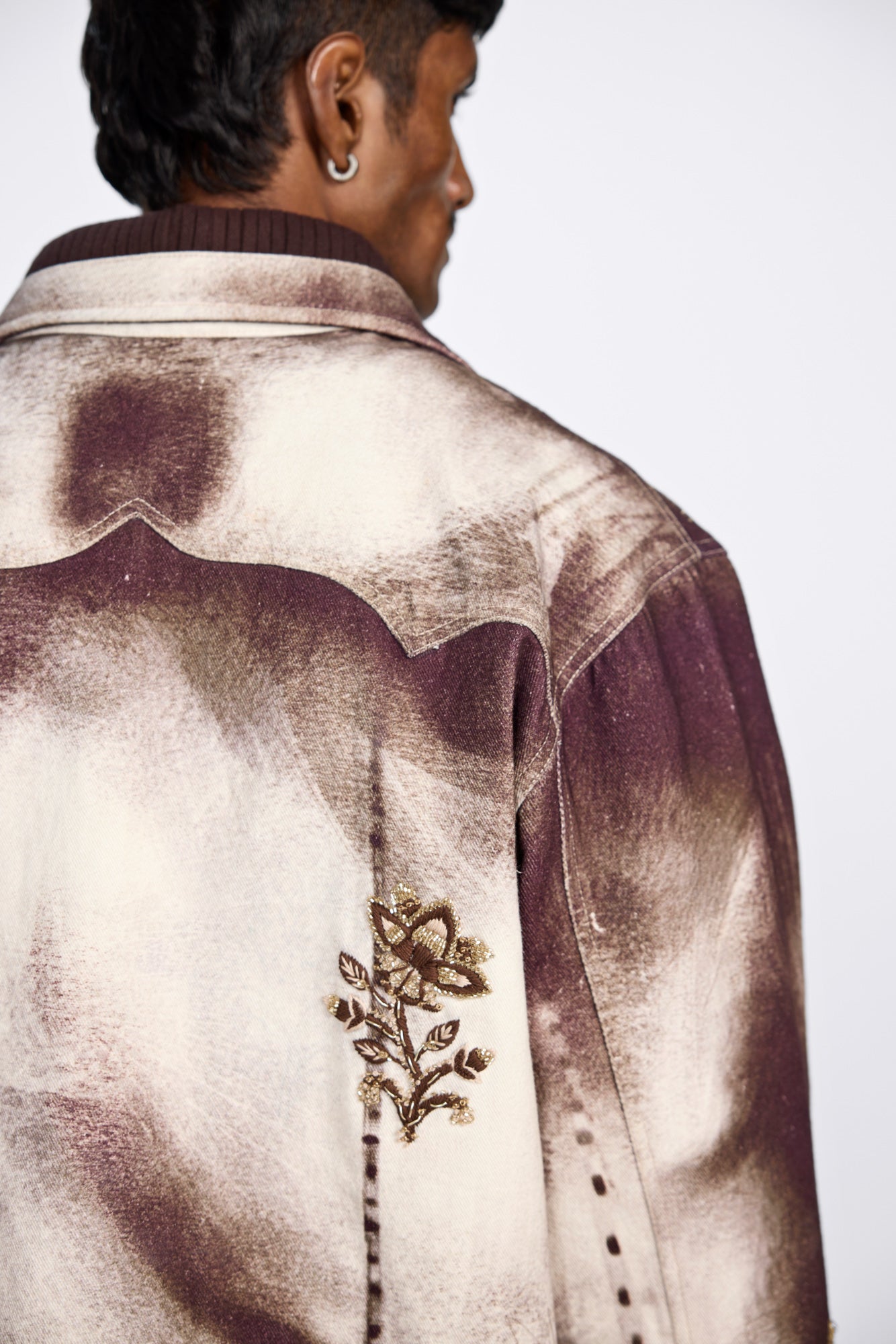 Dastaan' Handmade Embroidered Jacket