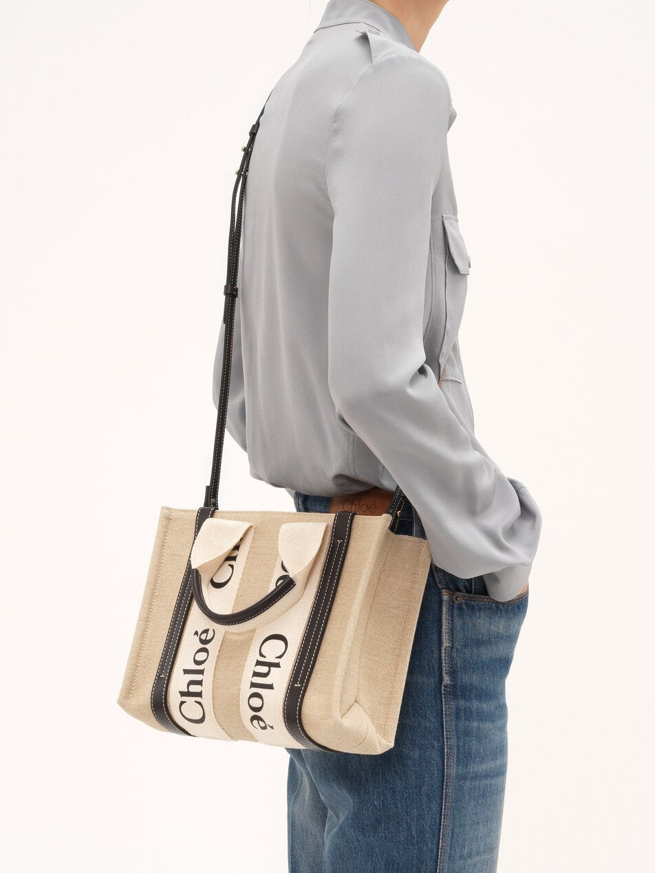 CHLOE Small Woody tote bag in linen White - Blue