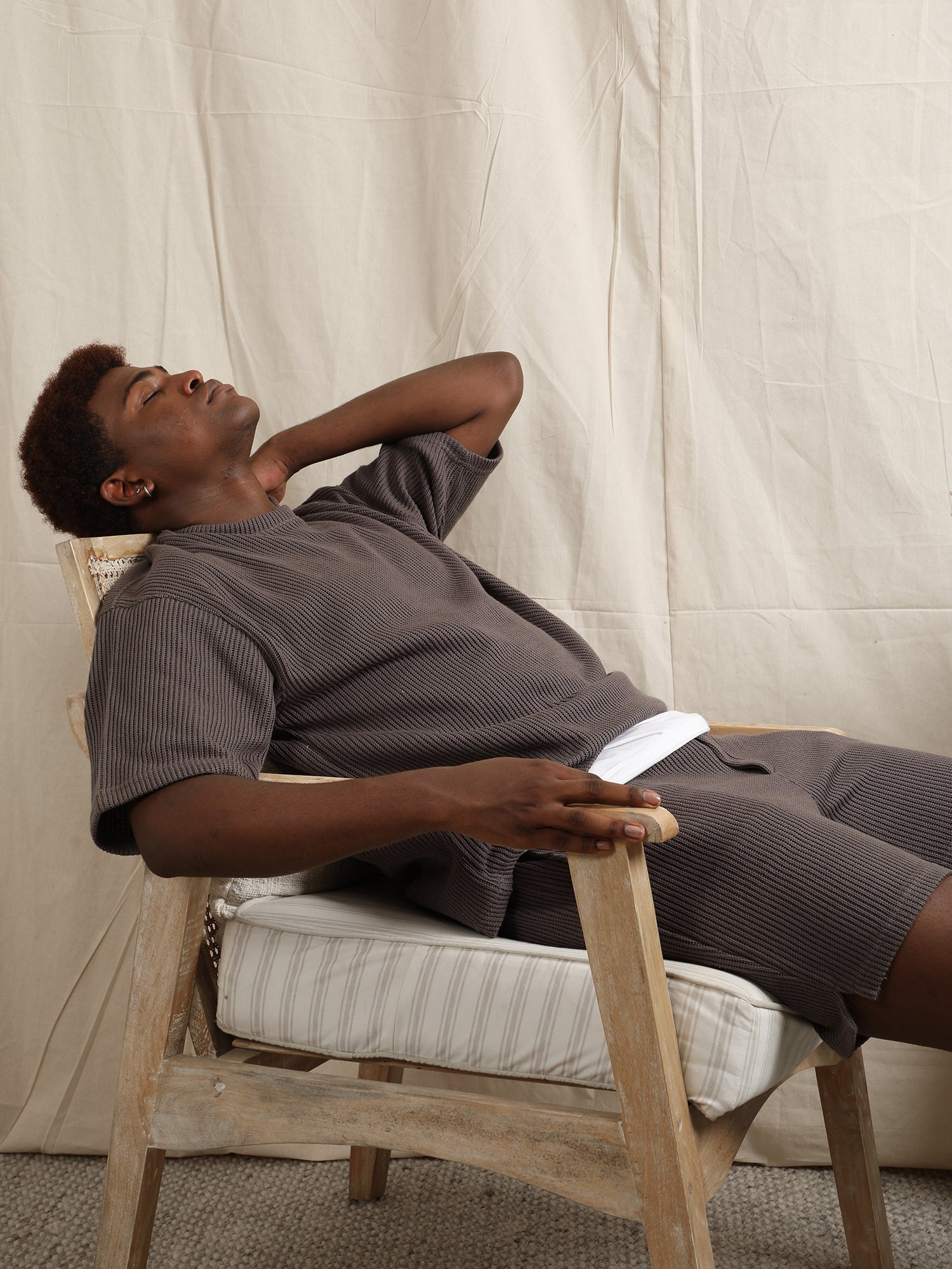 CO-ORD IN SWEATER KNIT FABRIC (DARK GREY)