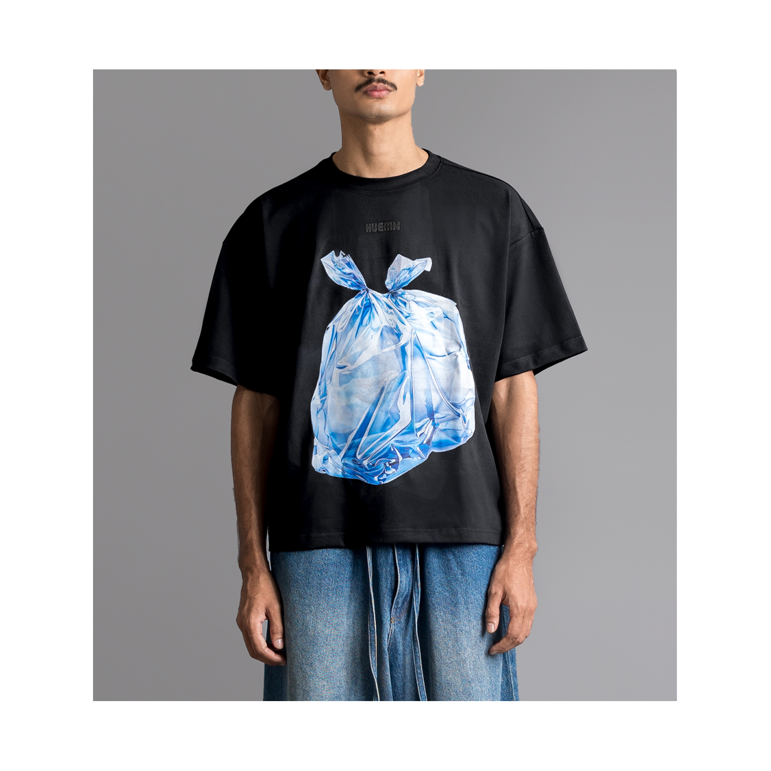 Cold 'Garbage bag' T-shirt (Black)