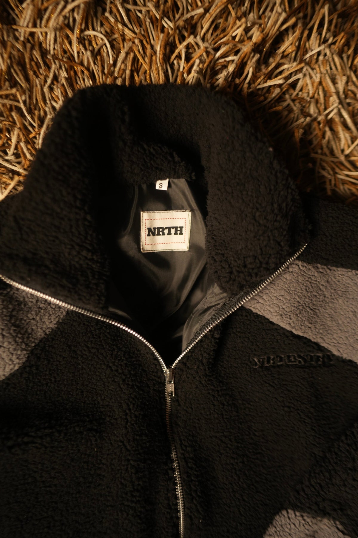 Ash Noir Sherpa