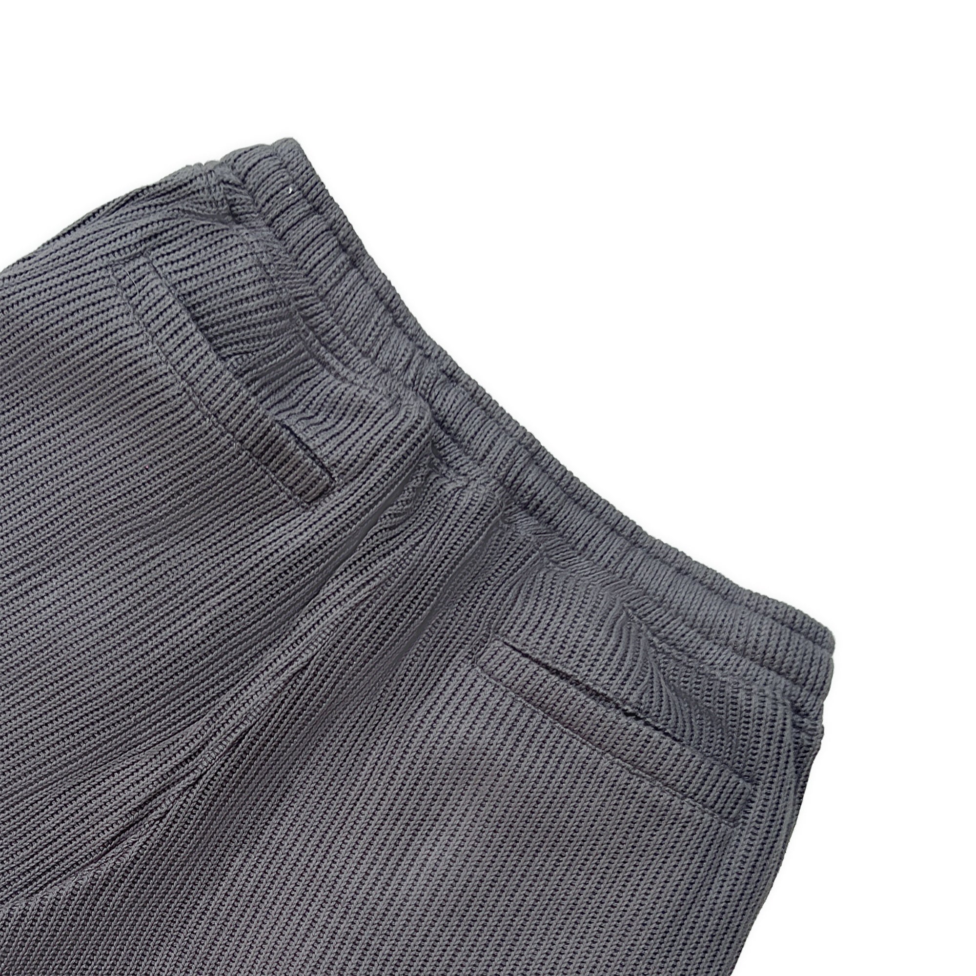SWEATER KNIT FABRIC SHORTS(DARK GREY)