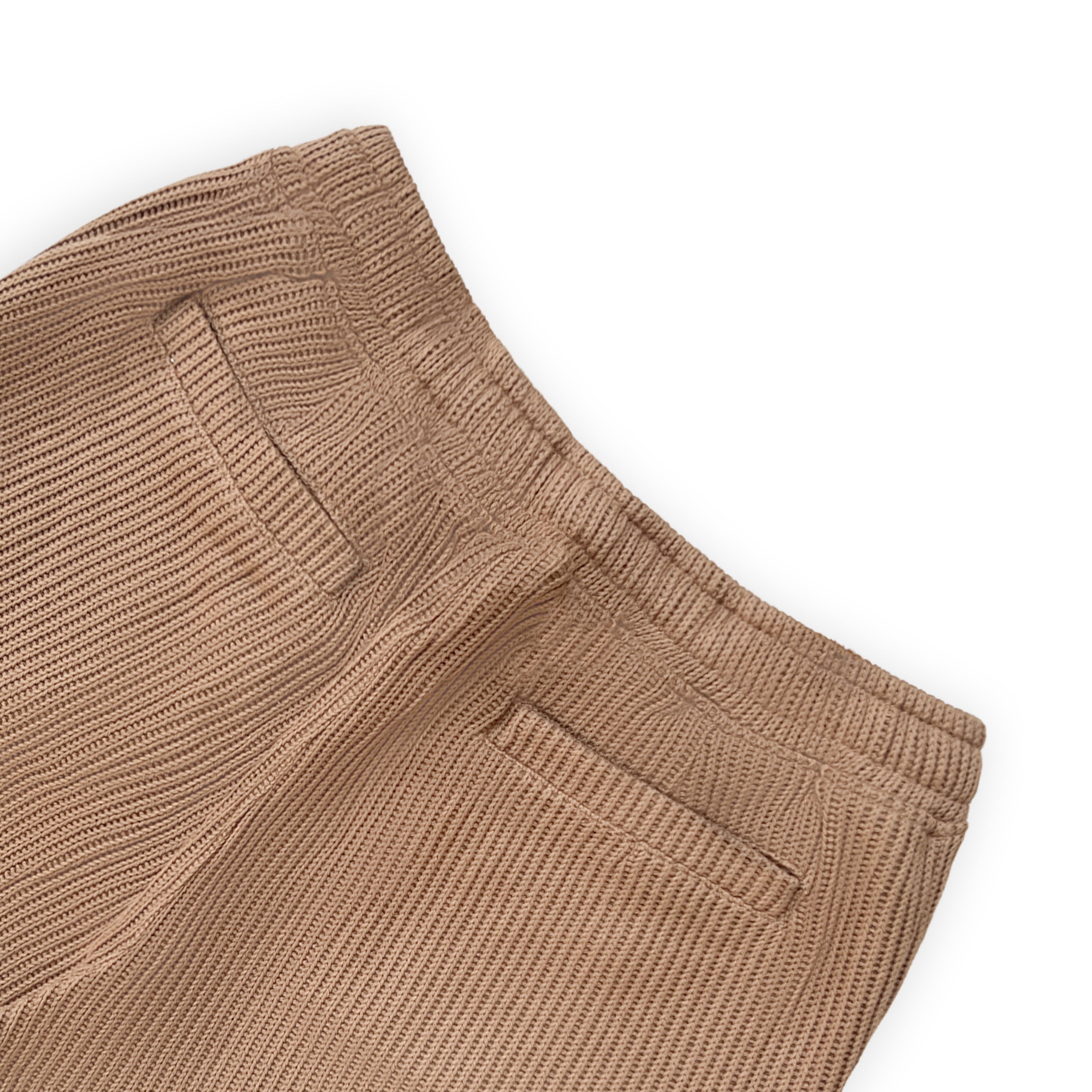 SWEATER KNIT FABRIC SHORTS(BROWN)