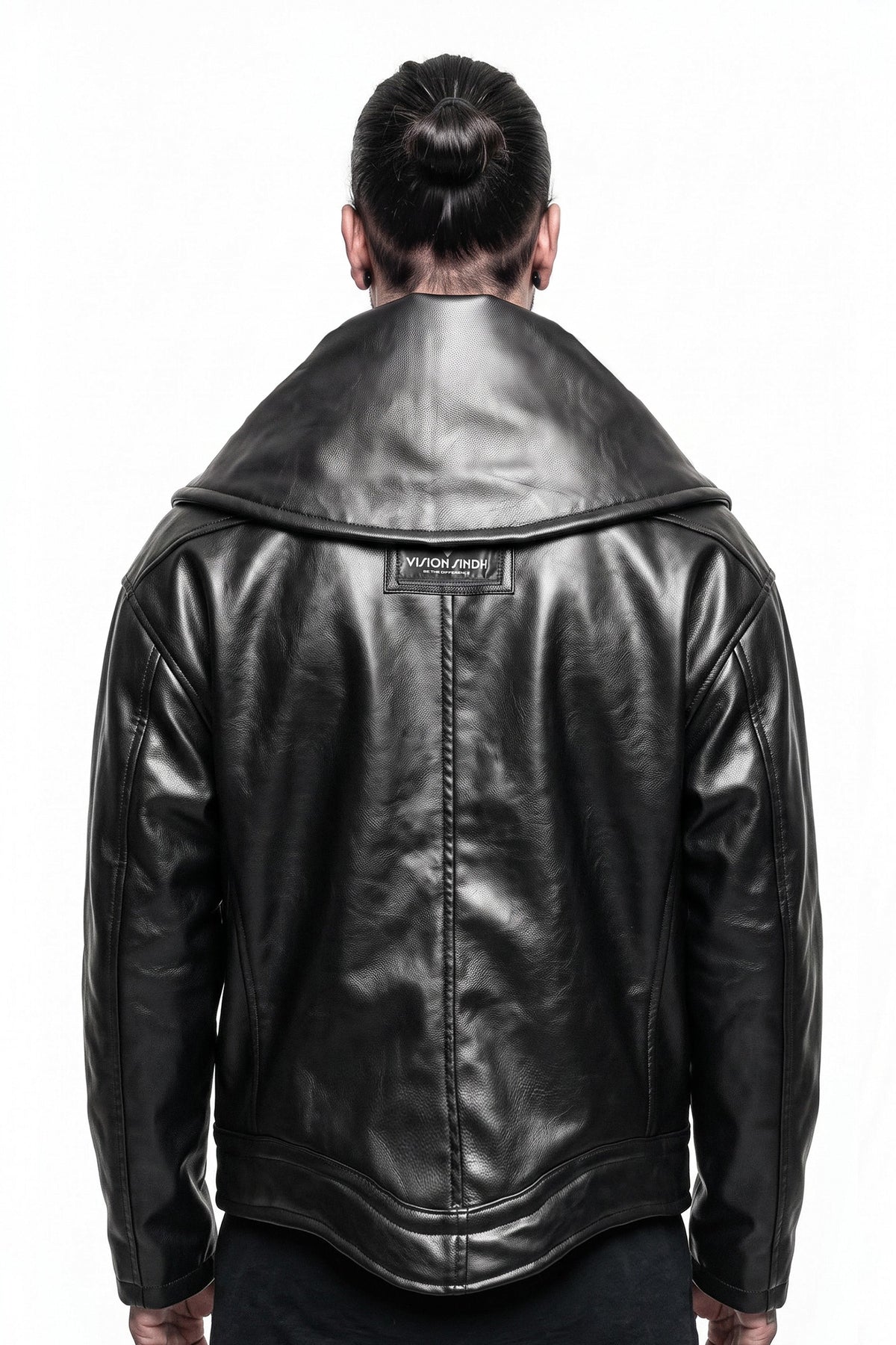 STATEMENT COLLAR JACKET