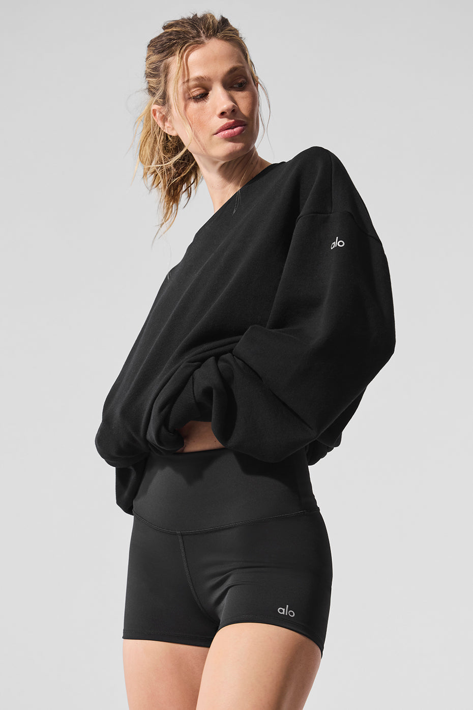 alo Chill Crew Neck Pullover - Black