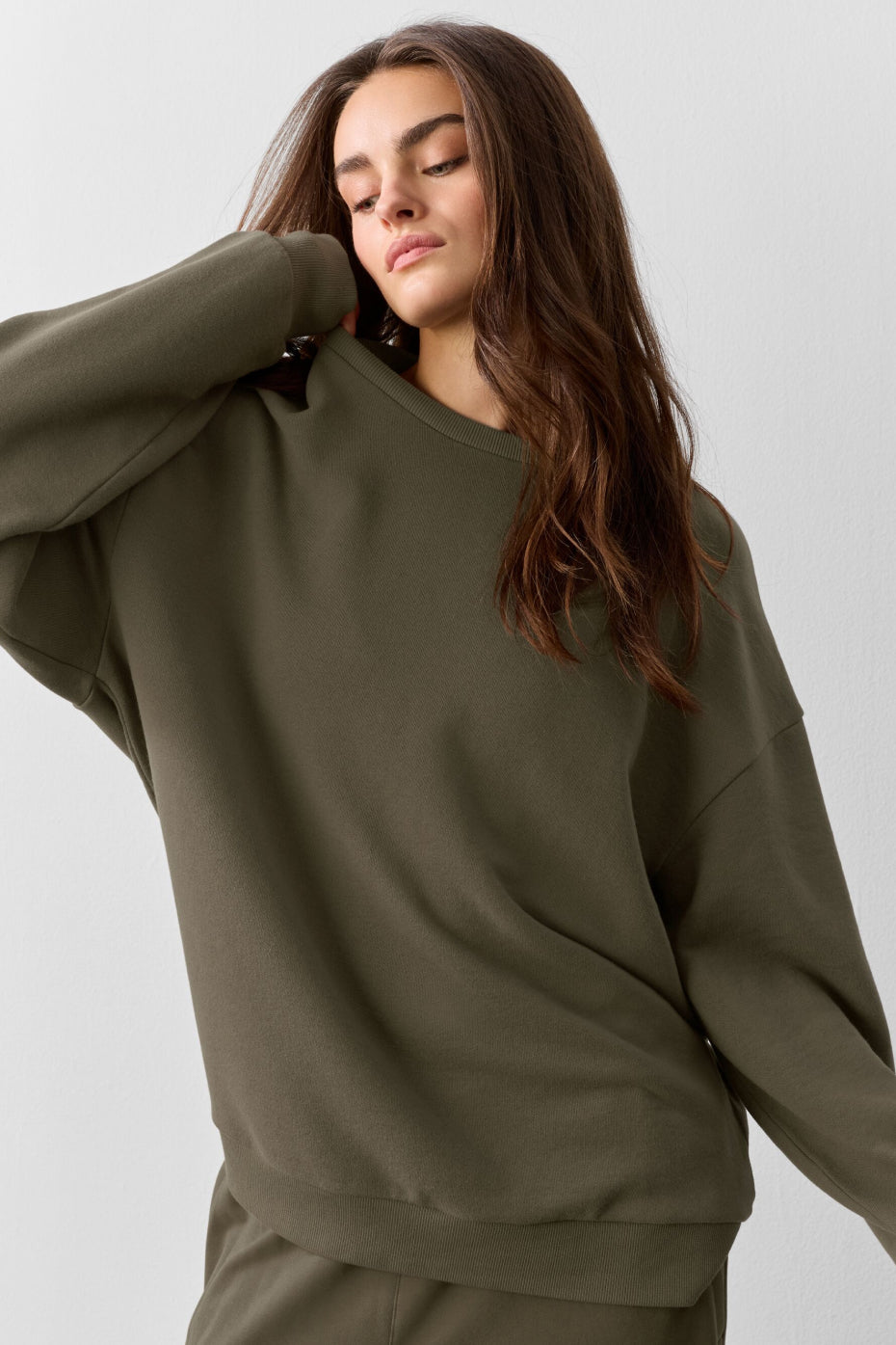 alo Chill Crew Neck Pullover - Olive Tree