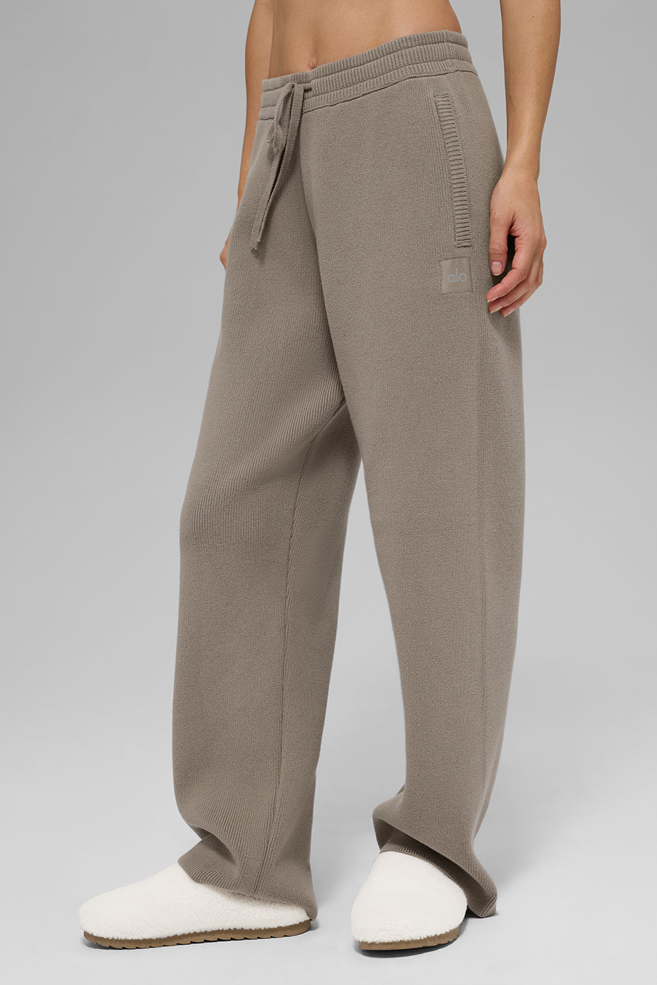 alo Scholar Straight Leg Sweatpant - Light Cocoa