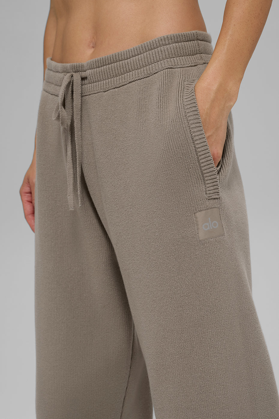 alo Scholar Straight Leg Sweatpant - Light Cocoa