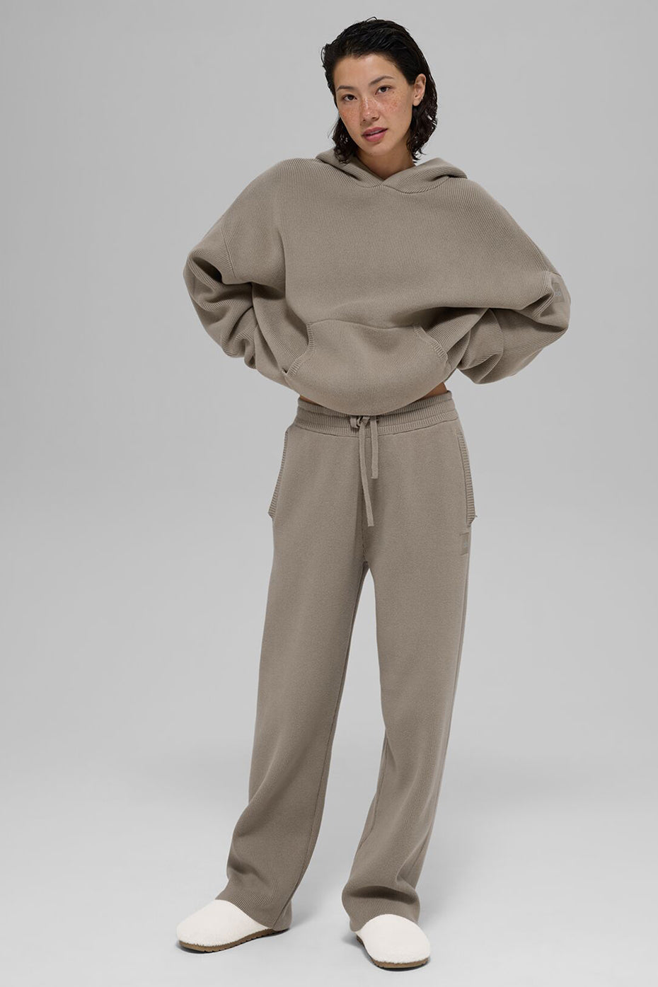 alo Scholar Straight Leg Sweatpant - Light Cocoa