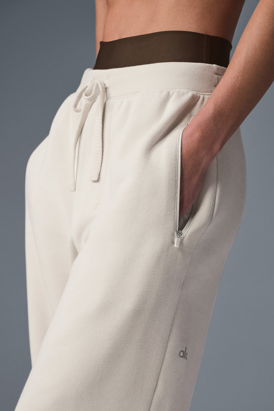 alo Triumph Restore Sweatpant - Bone