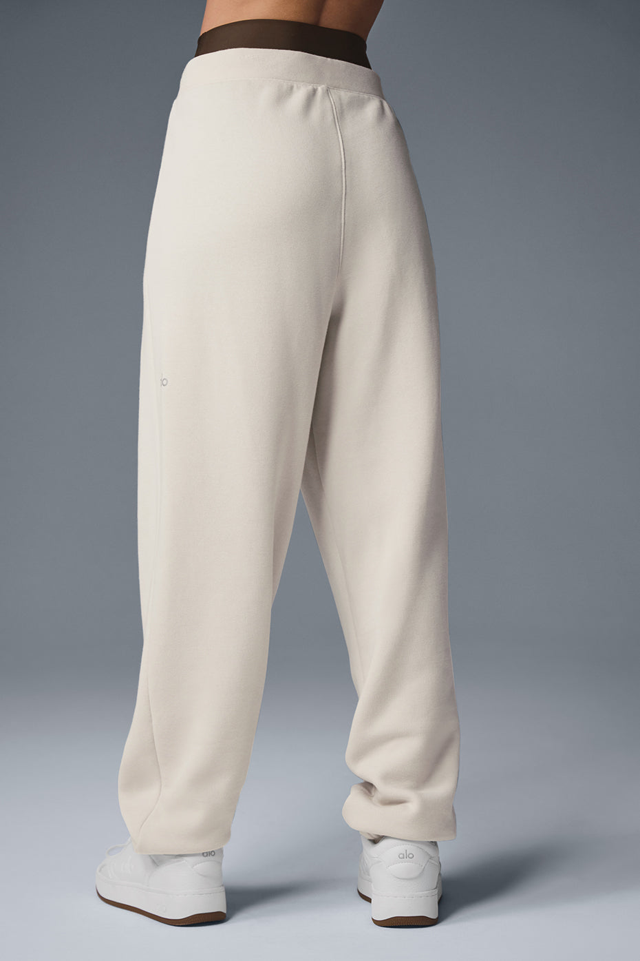 alo Triumph Restore Sweatpant - Bone