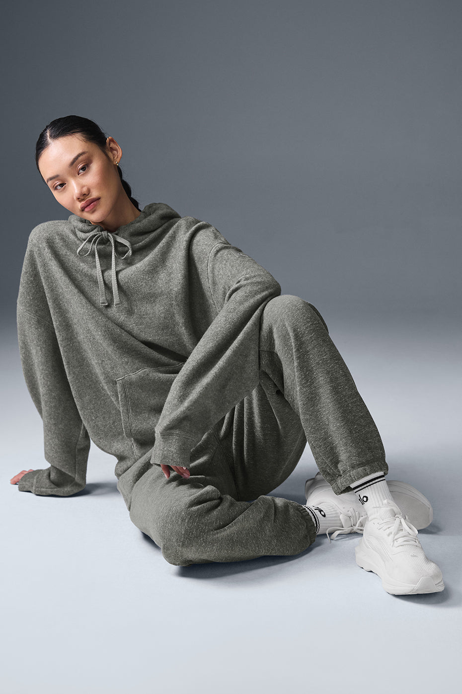 alo Triumph Restore Sweatpant - Grey Triblend