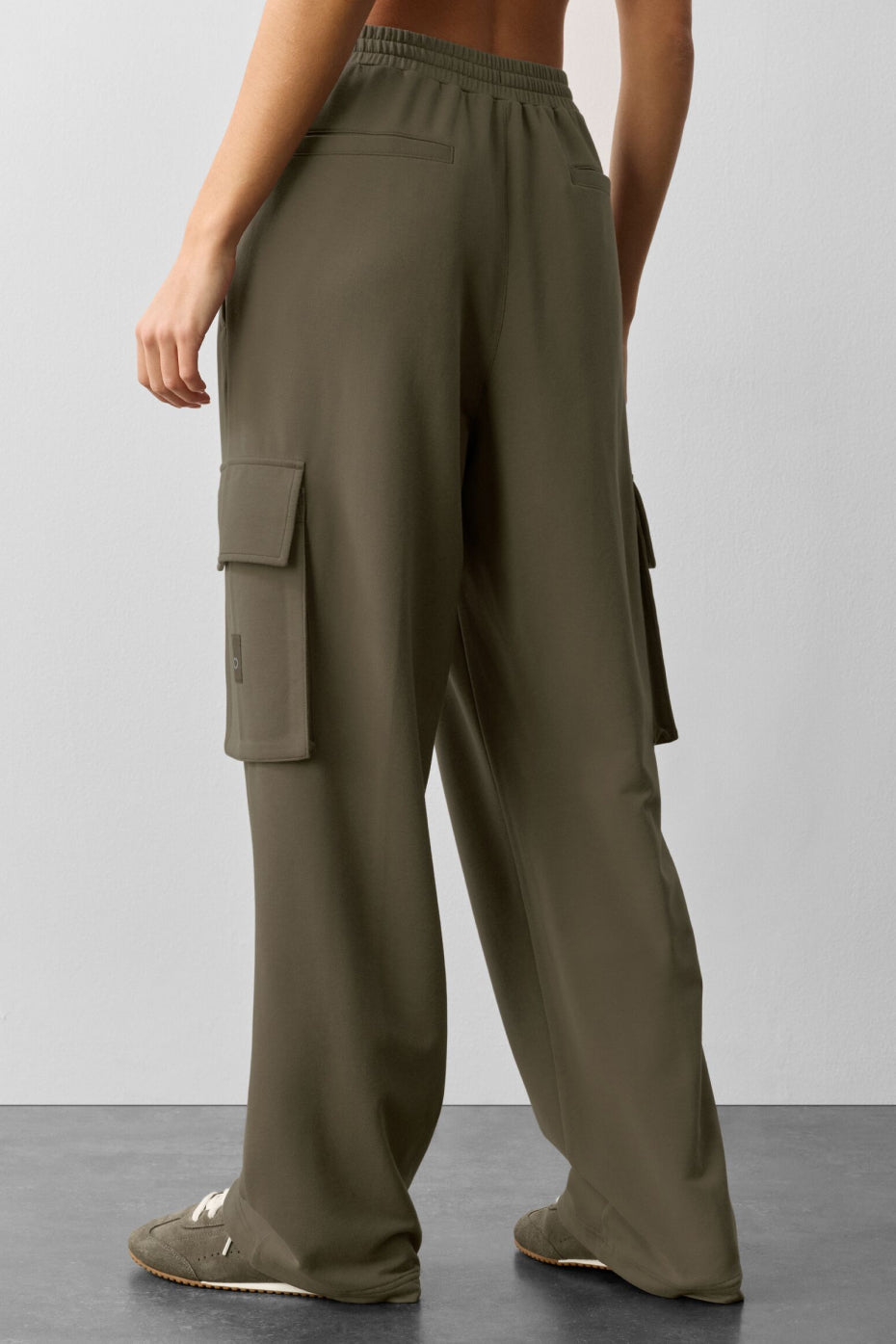 alo Double Take Cargo Pant - Olive Tree