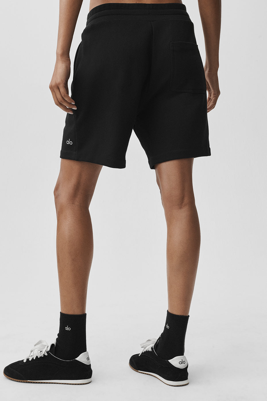 alo Chill Short - Black