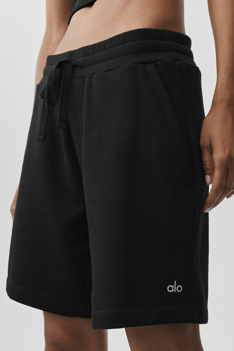 alo Chill Short - Black
