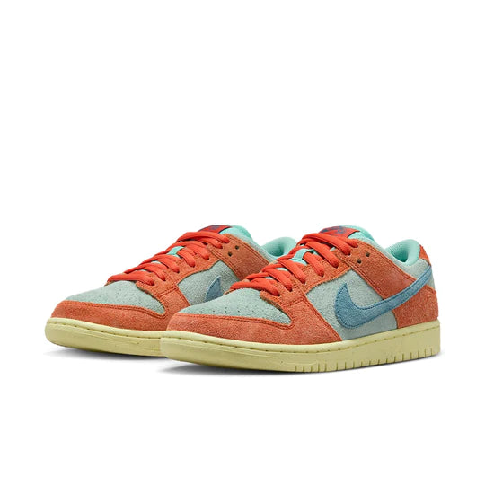 Nike SB Dunk Low Orange Emerald Rise