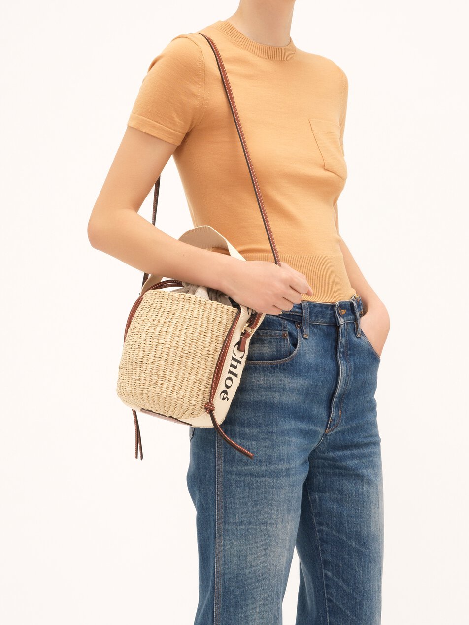 CHLOE Small Woody basket in natural fibers White