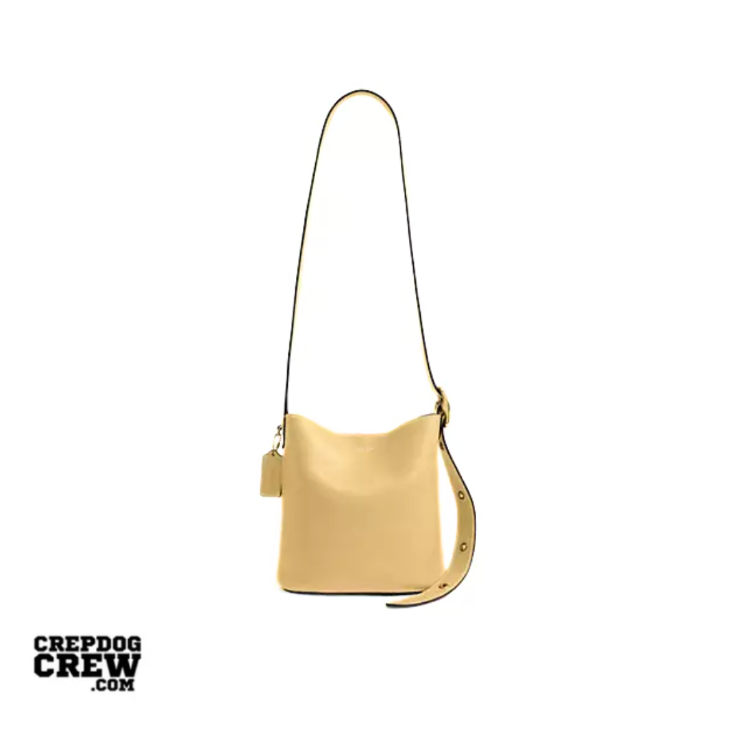 Coach Bleecker Bucket Bag 21 smooth leather Brass Vanilla