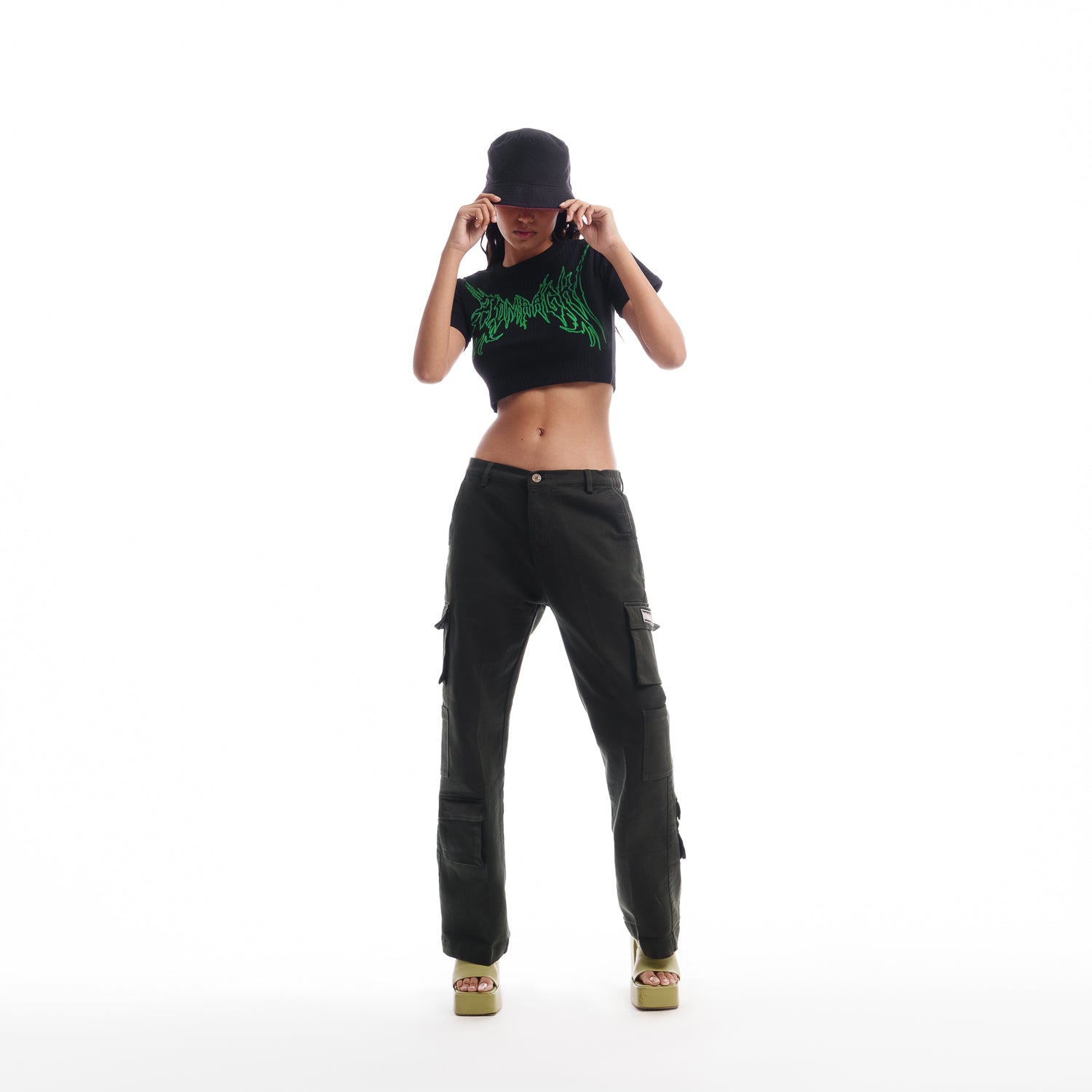 Bomaachi Black Crop Top