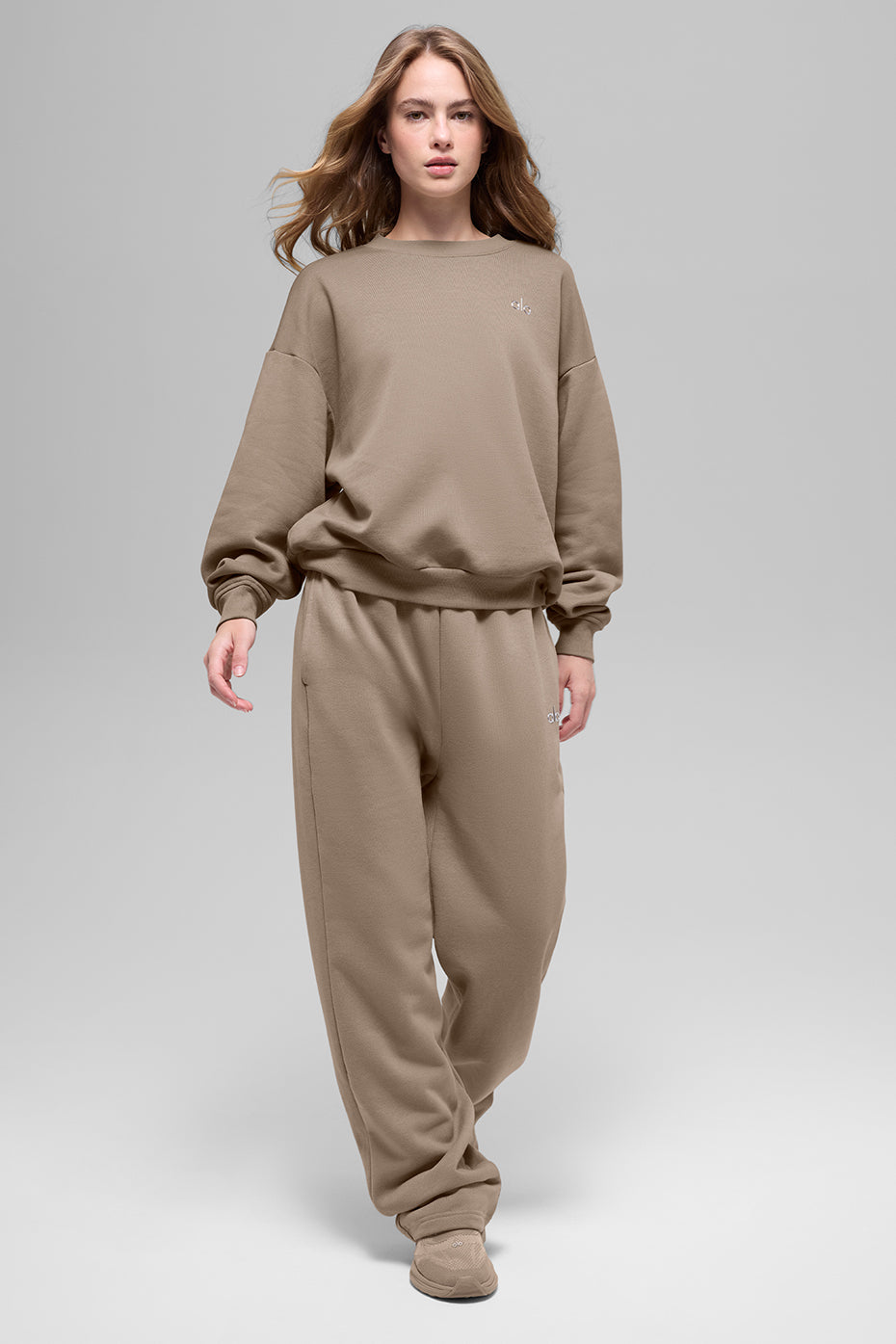 alo Accolade Crew Neck Pullover - Gravel