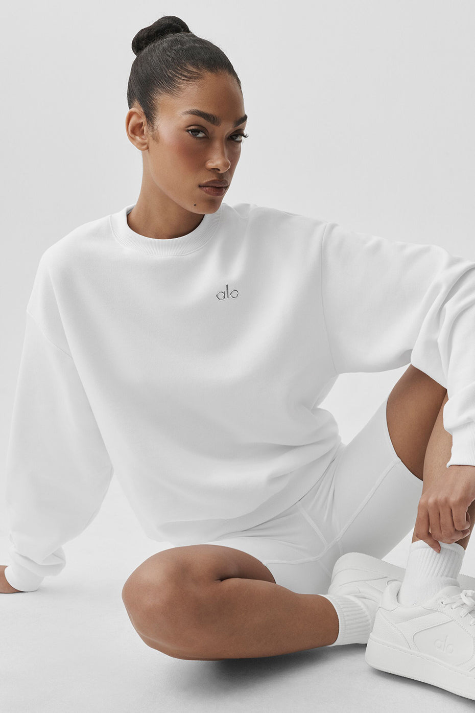 alo Accolade Crew Neck Pullover - White