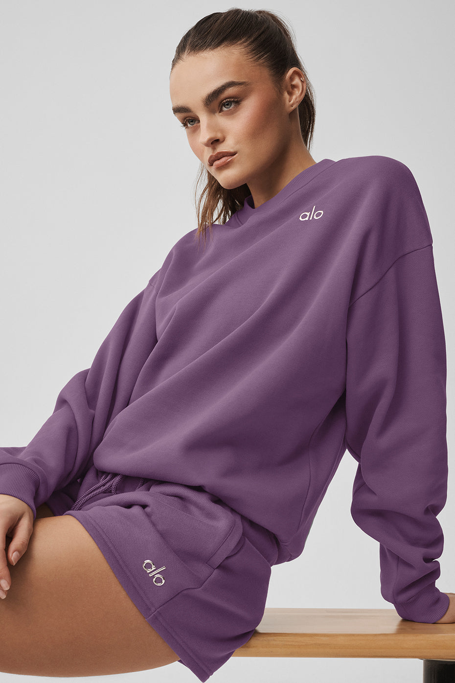 alo Accolade Crew Neck Pullover - Plum Kiss