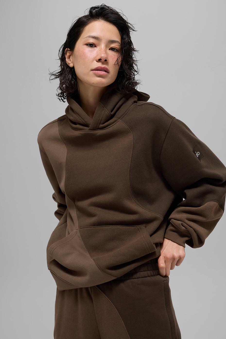 alo Make Waves Hoodie - Espresso Tonal