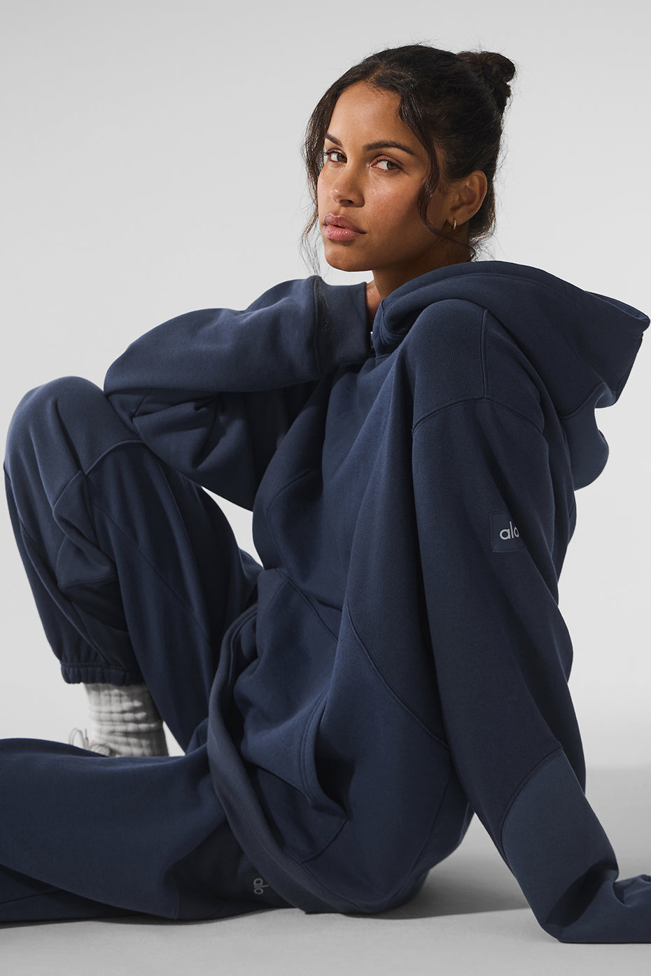 alo Make Waves Hoodie - Navy Tonal