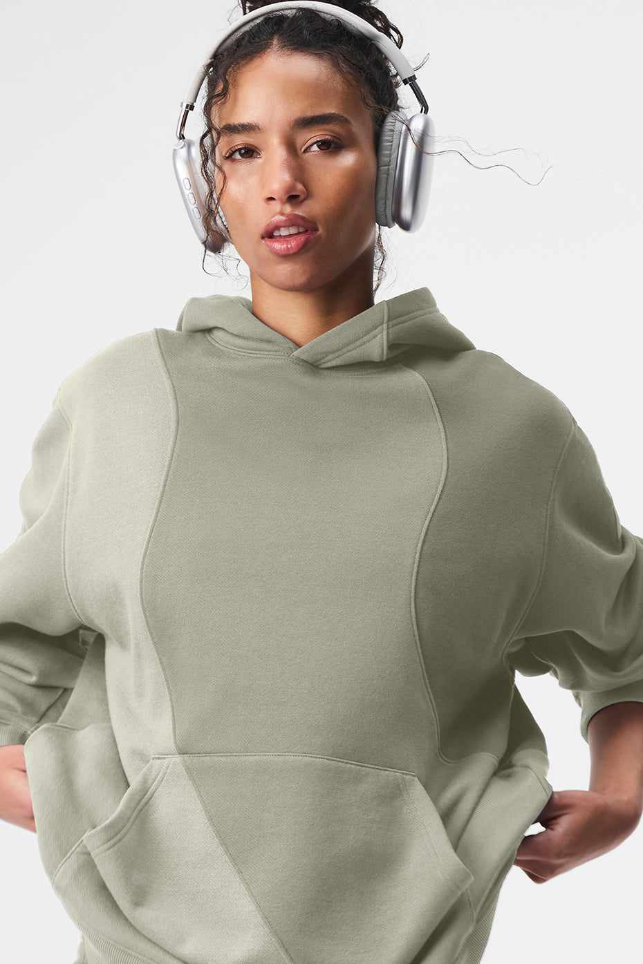 alo Make Waves Hoodie - Limestone Tonal