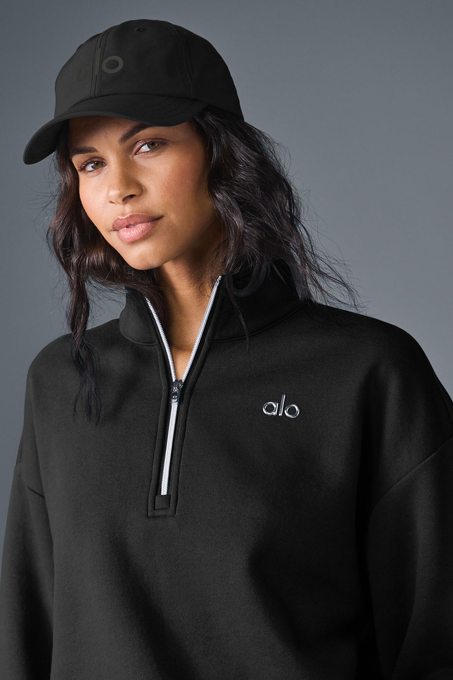 alo Accolade 1/4 Zip Pullover - Black
