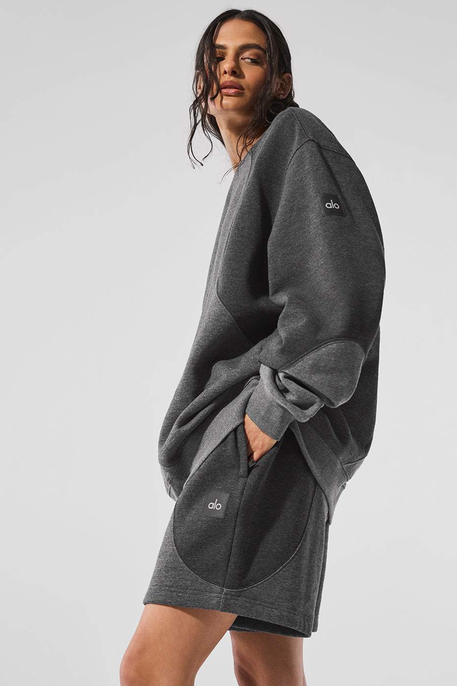 alo Make Waves Crew Neck Pullover - Dark Heather Grey Tonal