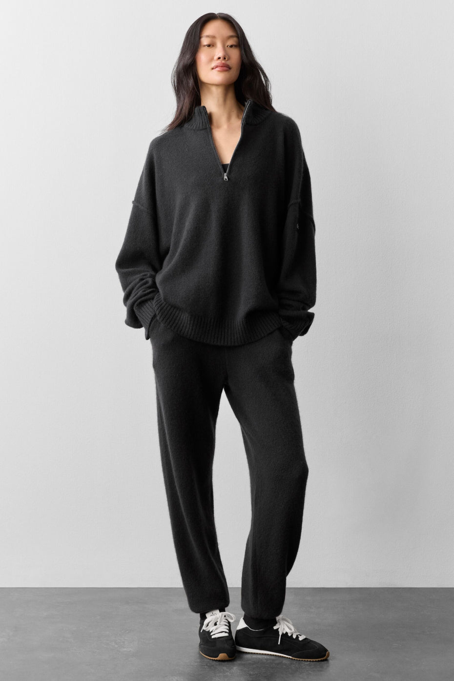 alo Wool Cashmere New Class 1/4 Zip Pullover - Black