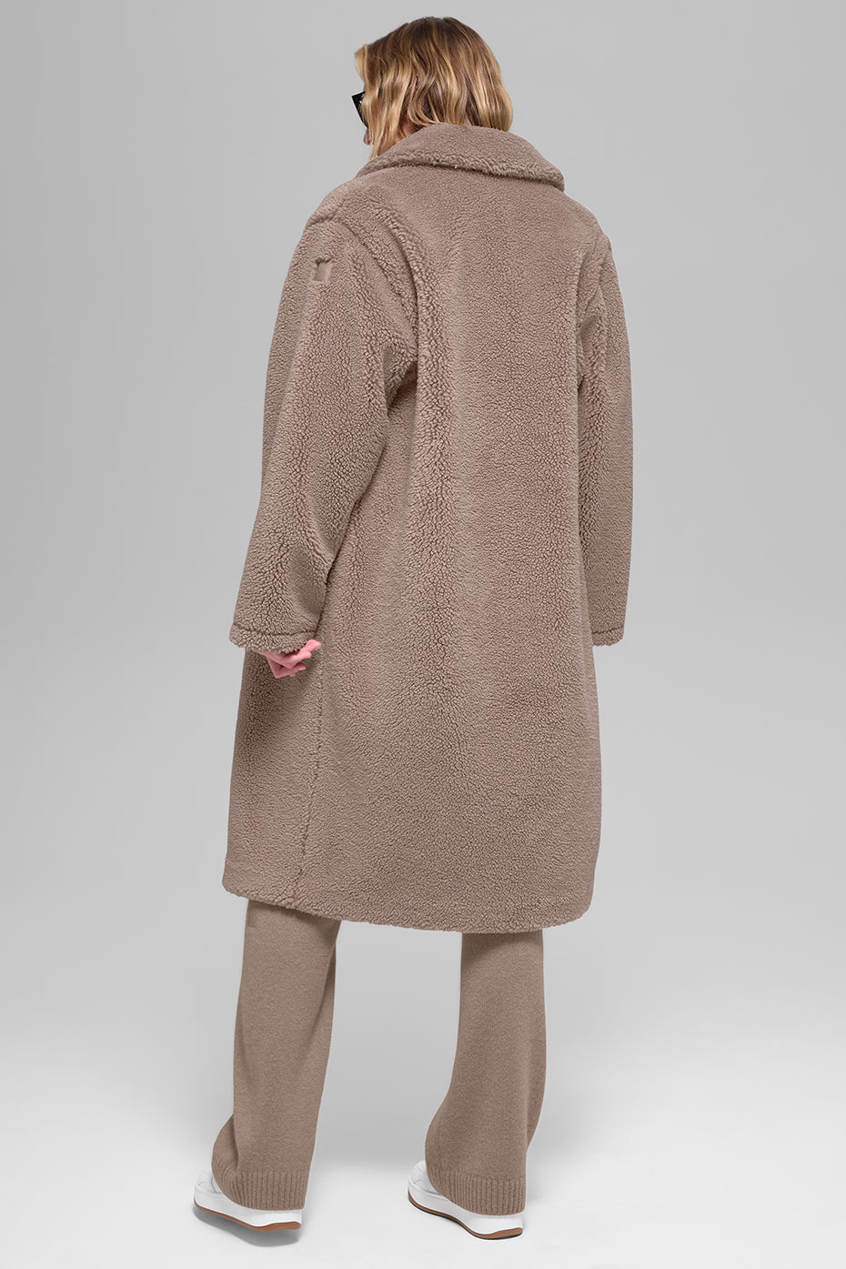 alo Oversized Sherpa Trench - Chai Latte