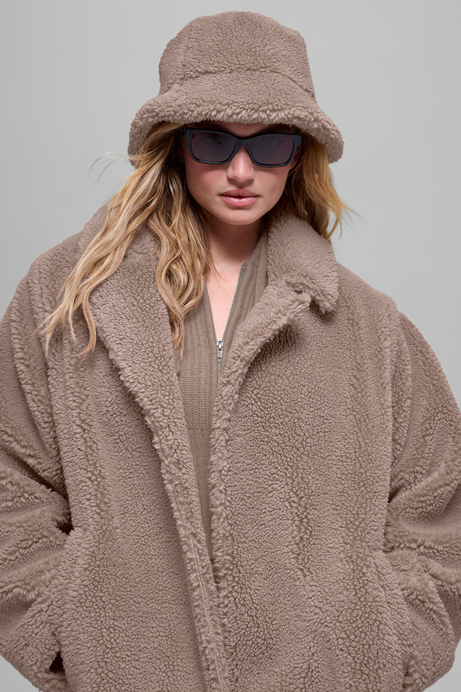 alo Oversized Sherpa Trench - Chai Latte