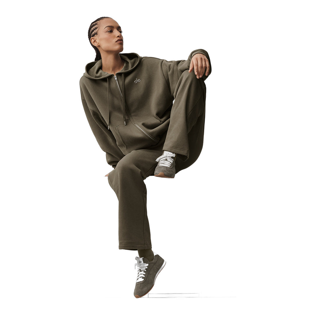 alo Accolade Straight Leg Sweatpant - Olive Tree