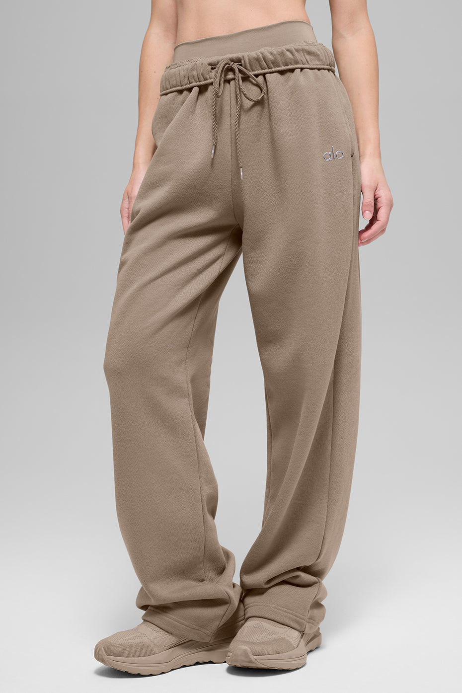 alo Accolade Straight Leg Sweatpant - Gravel
