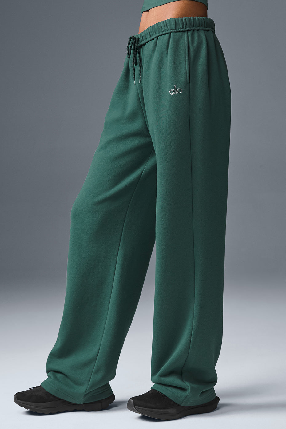 alo Accolade Straight Leg Sweatpant - Winter Ivy