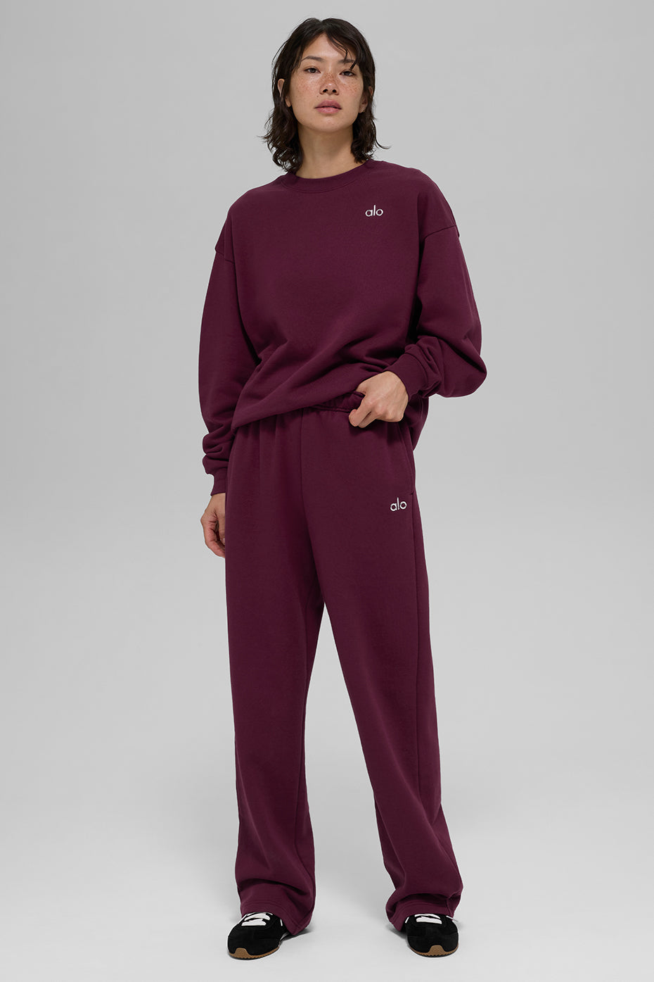 alo Accolade Straight Leg Sweatpant - Burgundy