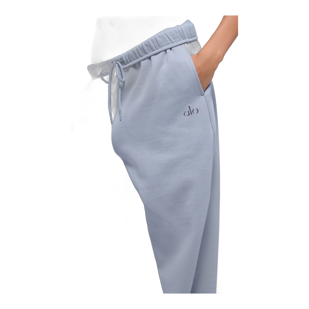 alo Accolade Straight Leg Sweatpant - Winter Frost