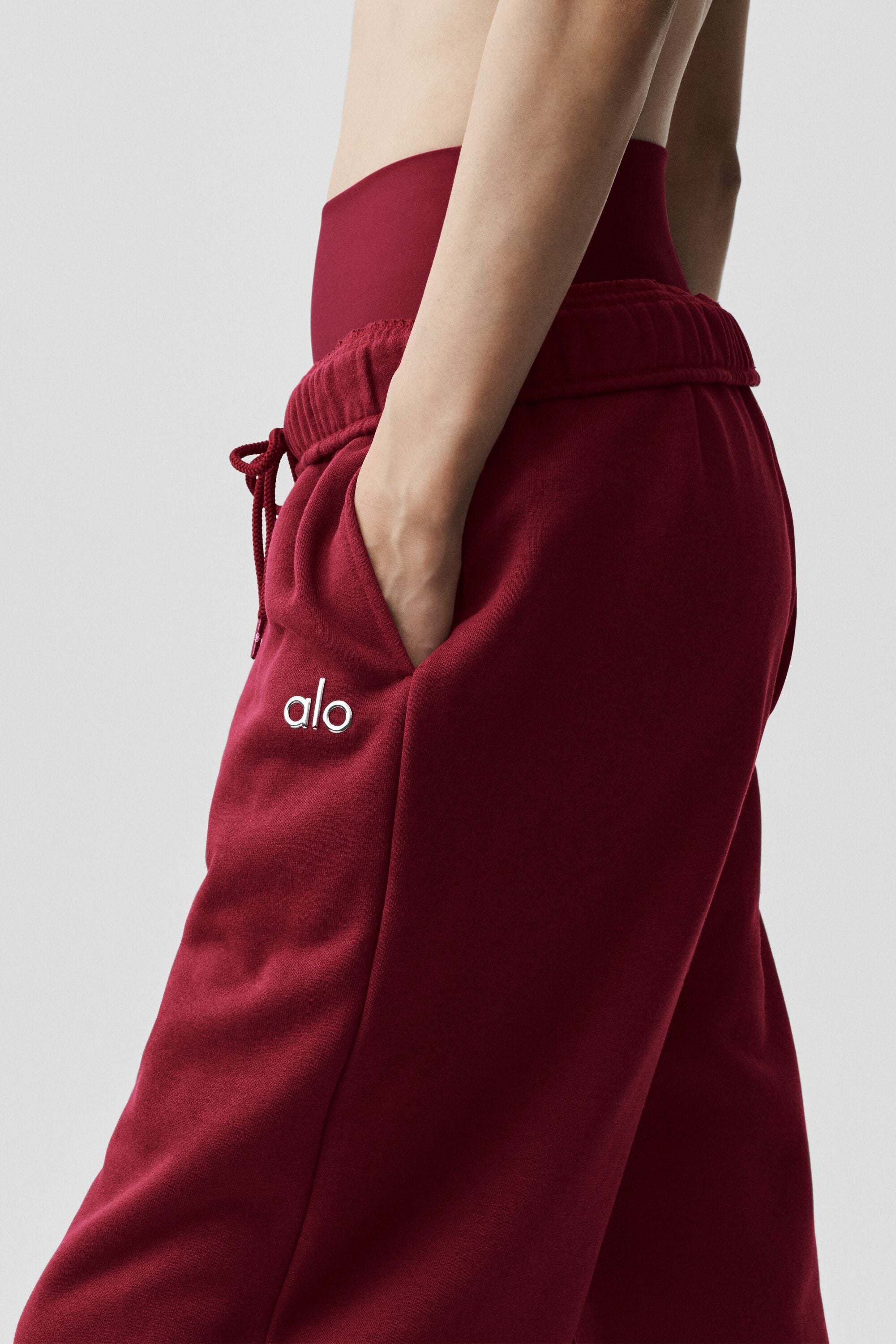 alo Accolade Straight Leg Sweatpant - Summer Romance Red