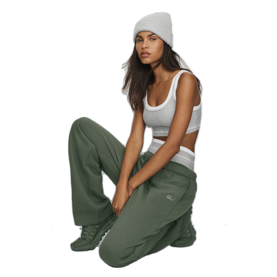 ALO Accolade Straight Leg Sweatpant - Bamboo Green