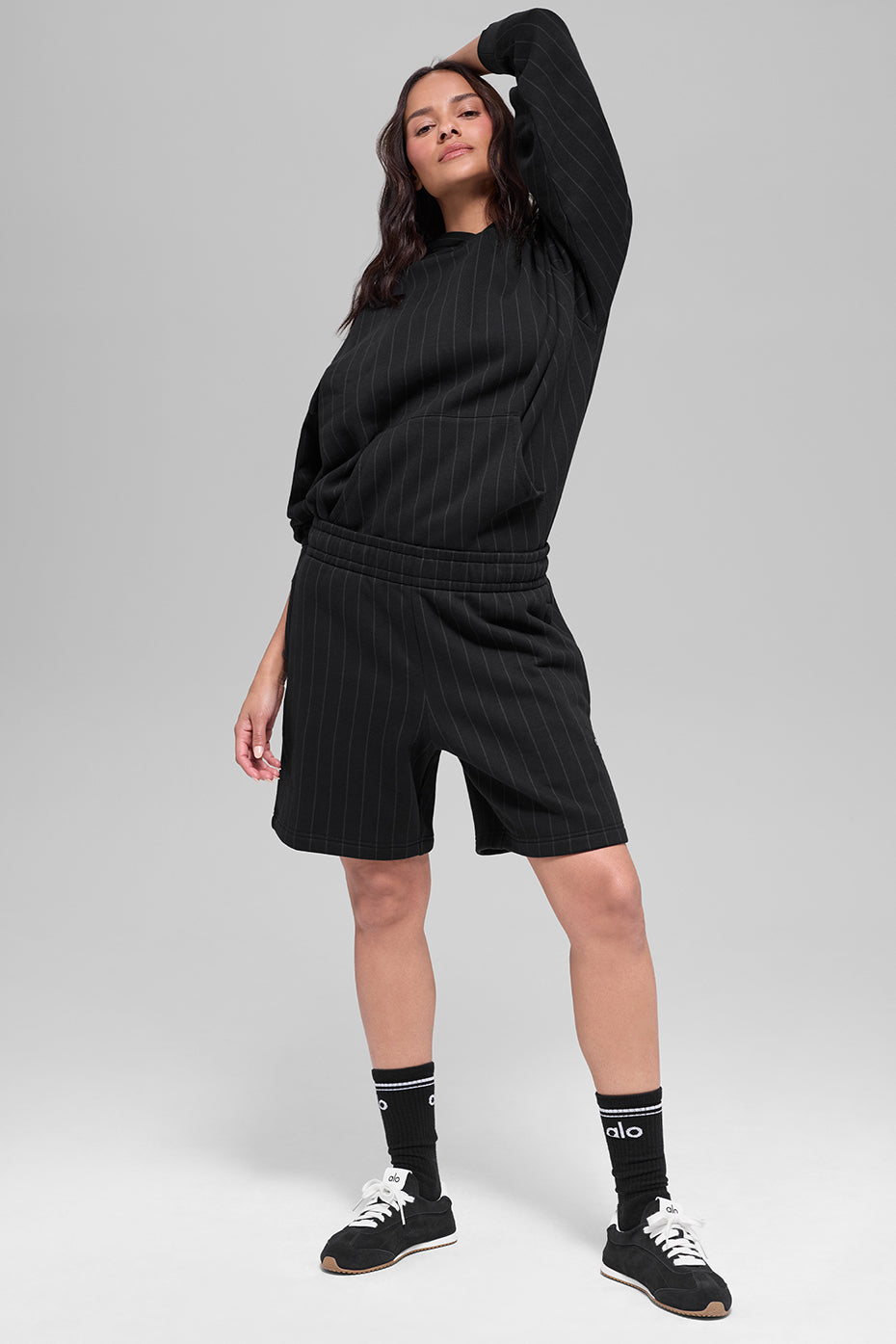 alo 7" Pinstripe Short - Black Pinstripe