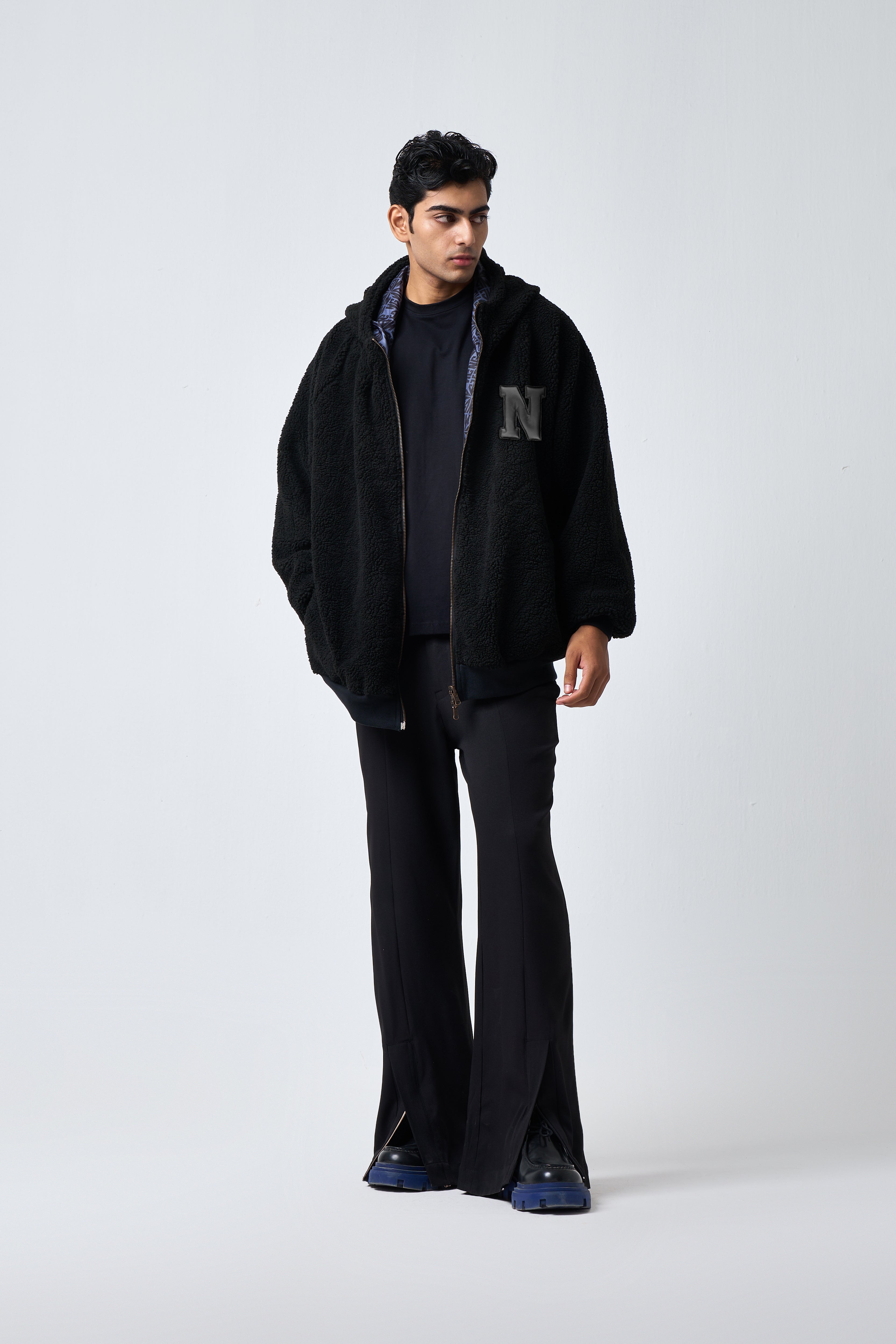 NG REVERSIBLE SHERPA (BLACK)