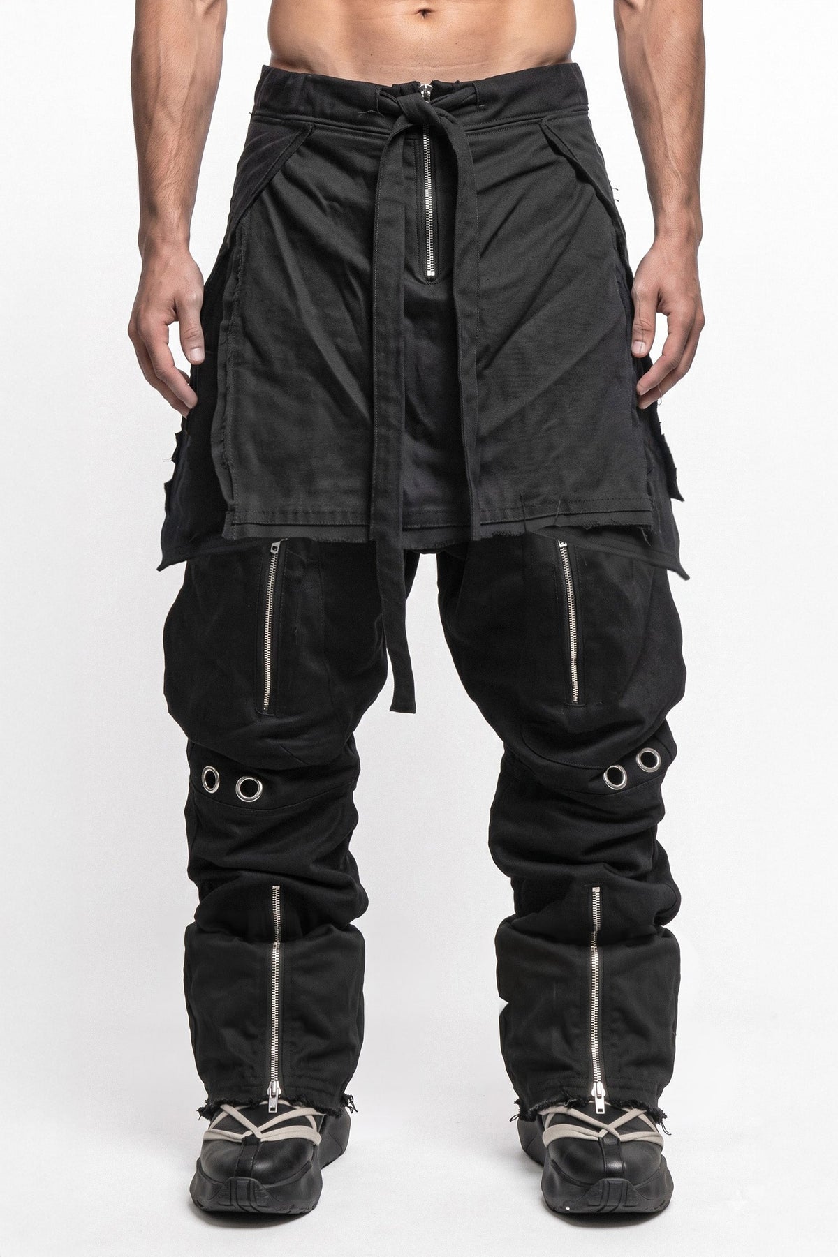 LAYERED GRAVEL PANTS