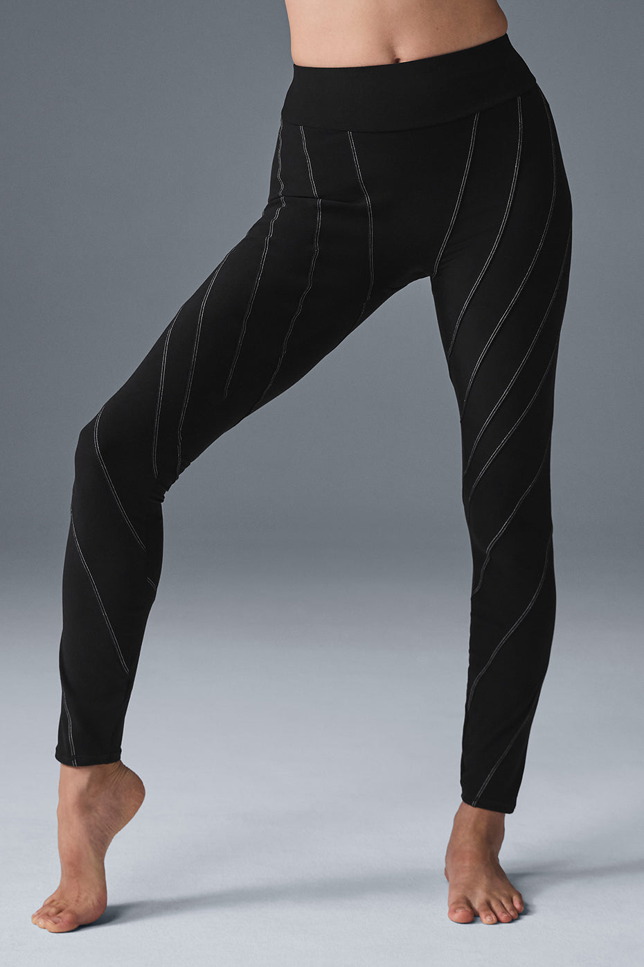 alo Alosoft High-Waist Sunray Legging - Black/White