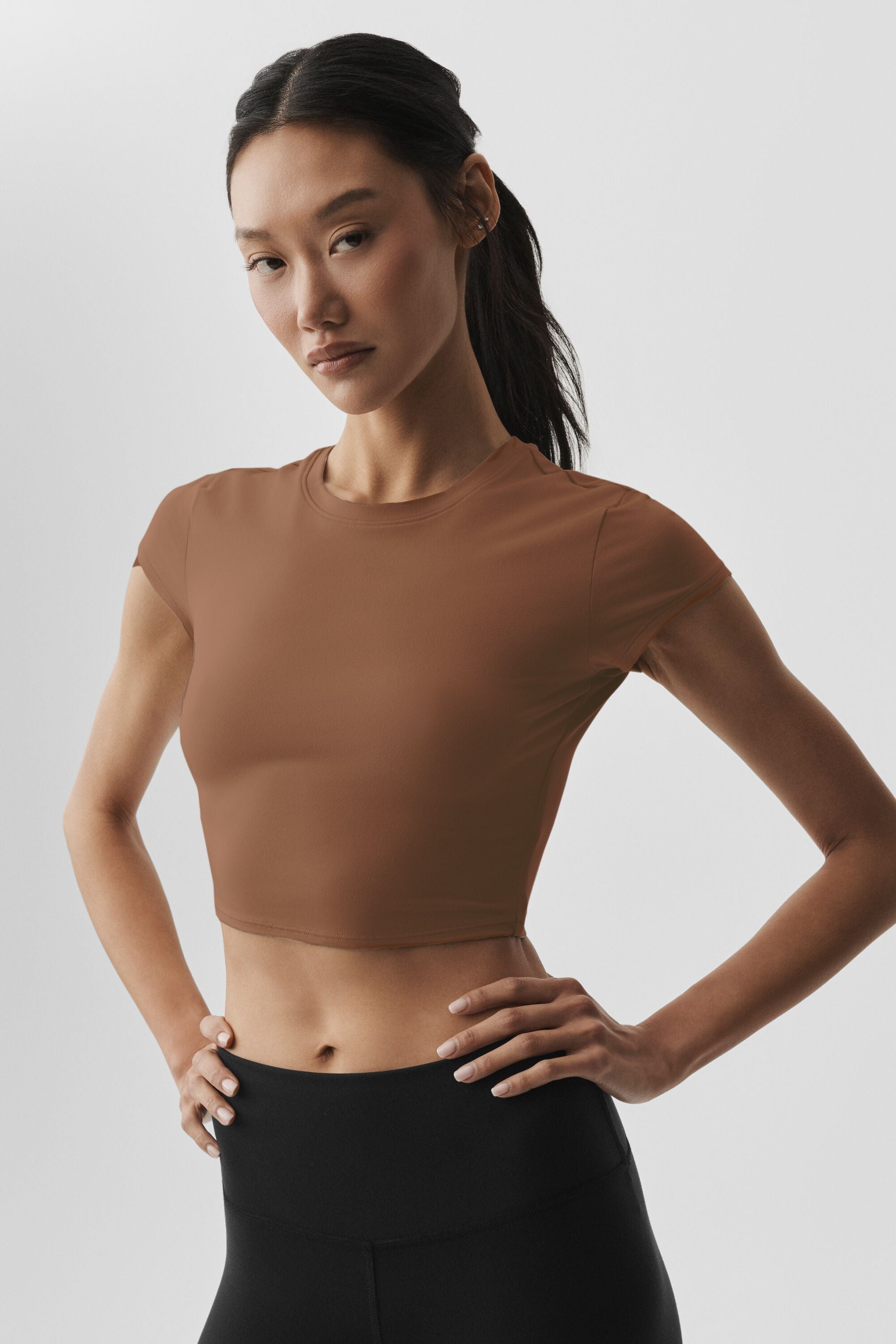 alo Alosoft Crop Finesse Short Sleeve - Sun Kissed Brown