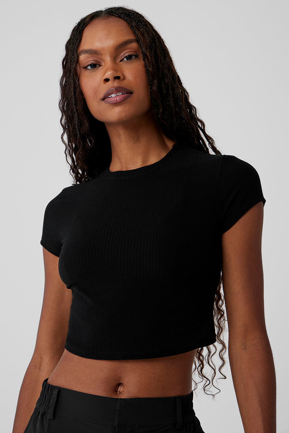 alo Ribbed Sea Coast Cropped Short Sleeve Tee - Black