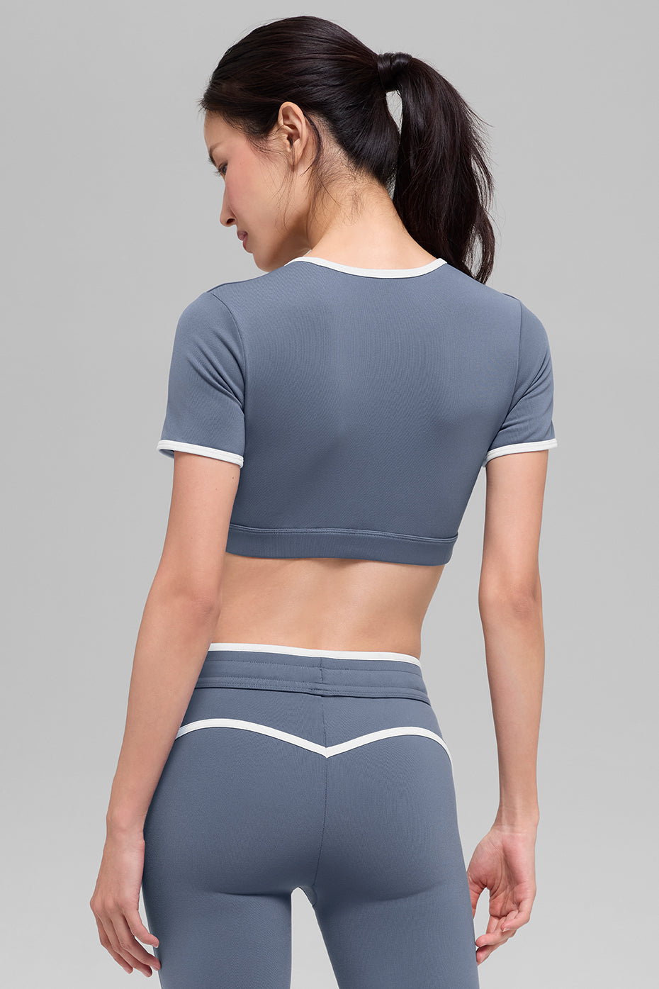 alo Airbrush Race Pace Short Sleeve - Bluestone/White