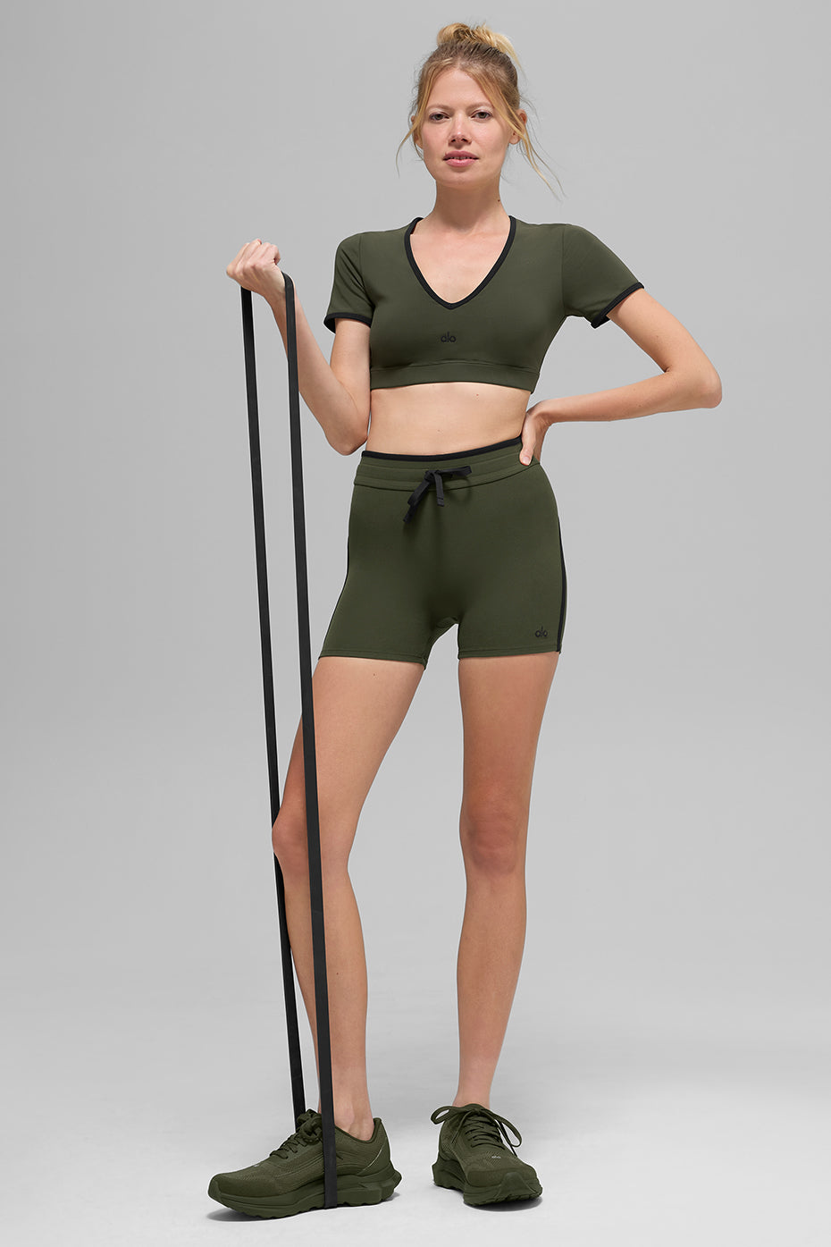 alo Airbrush Race Pace Short Sleeve - Green Olive/Black