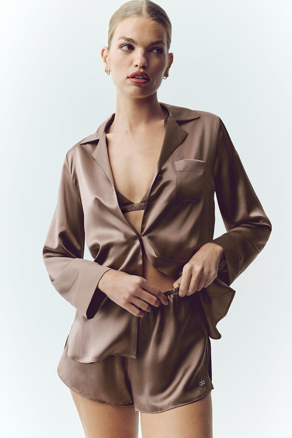 alo Silk Luminous Button Up - Alpine Cocoa